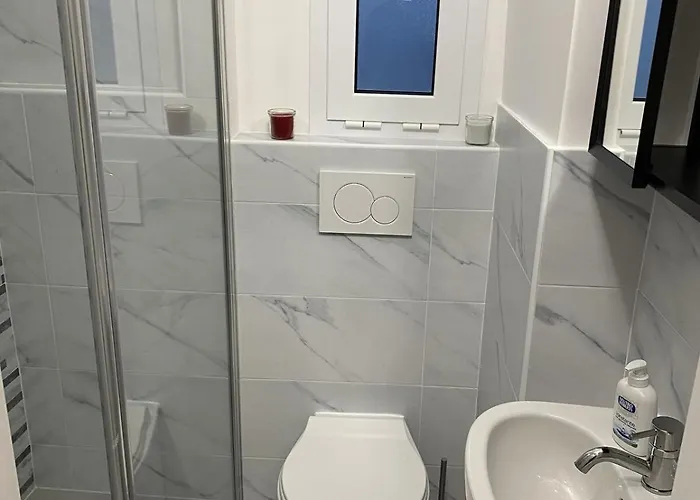 Centro Storico Di Acquario E Porto Antico 5 Min Memoie Do Ma 2 Janov